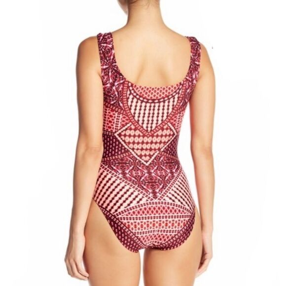 KENNETH COLE One Piece Swimsuit! - Picture 2 of 7